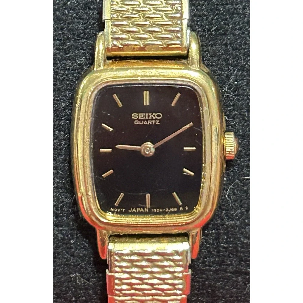 Vintage Seiko Watch Women Golden 1N00-5K29 Black‎ Dial Stretch Japan New Battery